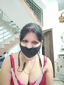 ZOYA-STRIP online show from June 12, 2026, 8:19 pm