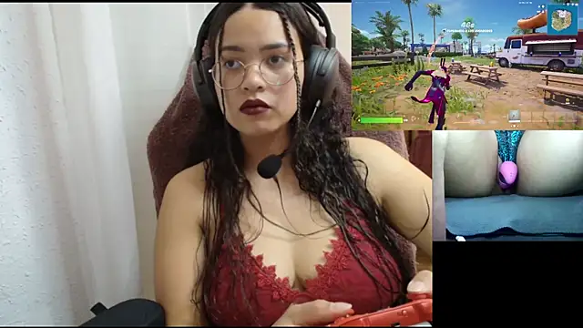 scarletdollof online show from May 22, 2026, 6:02 pm