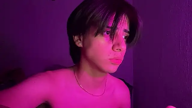Snapshot of Alesexito chatting on June 24, 2026, 1:48 am Alesexito online show from June 24, 2026, 1:48 am