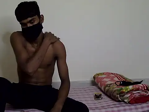 lovely jullyy online show from May 27, 2026, 2:03 pm