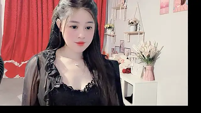 Bee-Cherry online show from June 5, 2026, 5:58 am