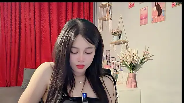 Bee-Cherry online show from July 7, 2026, 5:54 am