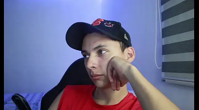 Snapshot of archi_love chatting on March 11, 2025, 7:04 am archi love online show from March 11, 2025, 7:04 am