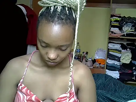 pretty jazminee1 online show from May 24, 2026, 6:40 am