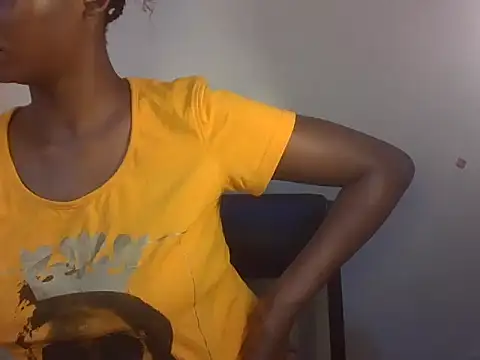 prettyslyy254 online show from May 24, 2026, 12:10 pm