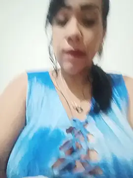 Snapshot of OliviaWilliamm chatting on July 5, 2026, 12:39 am OliviaWilliamm online show from July 5, 2026, 12:39 am