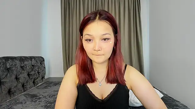 laylasweet  online show from May 25, 2026, 10:43 am
