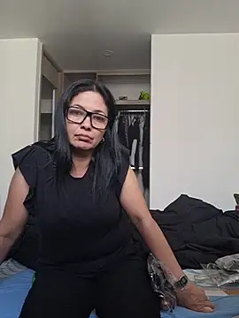 Scarlett Valnyx online show from May 18, 2026, 8:14 pm