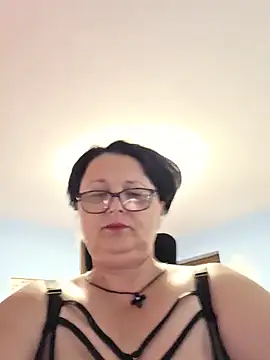 Diana Diafan online show from May 27, 2026, 6:49 pm