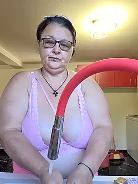 Diana Diafan online show from June 15, 2026, 6:04 am