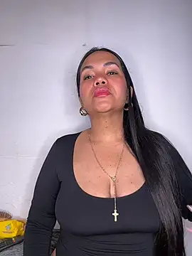 NoahJade online show from July 19, 2026, 10:19 am
