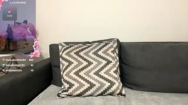 Sofa crystal online show from May 25, 2026, 10:16 pm