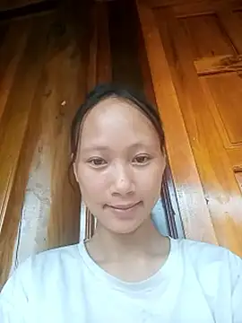 hellenmay11 online show from June 7, 2026, 9:57 am