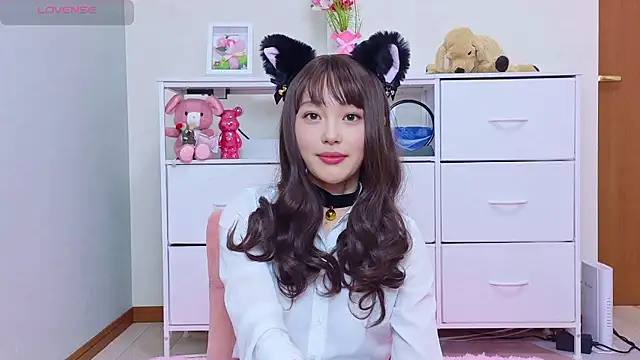 Nekopi 222 online show from May 28, 2026, 2:42 am