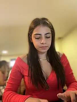 Hanna Cruz  online show from July 9, 2026, 4:22 pm