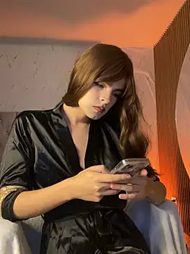 Snapshot of lanadoll20 chatting on July 8, 2026, 4:17 am lanadoll20 online show from July 8, 2026, 4:17 am