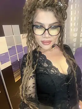 Snapshot of JessicaNichols_ chatting on May 20, 2026, 3:29 pm JessicaNichols online show from May 20, 2026, 3:29 pm