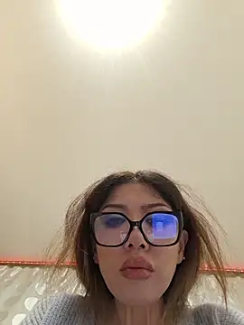 JessicaNichols  online show from June 14, 2026, 12:07 pm