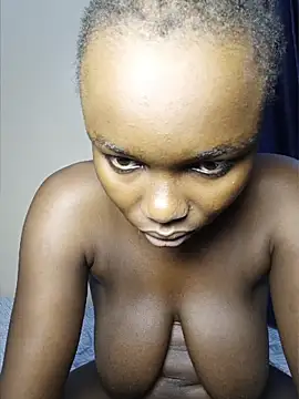 Sexymaurine online show from May 28, 2026, 2:09 am