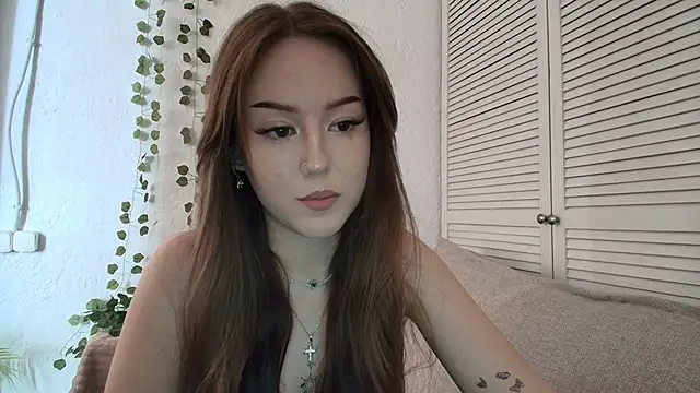 silver grl online show from May 26, 2026, 6:42 am