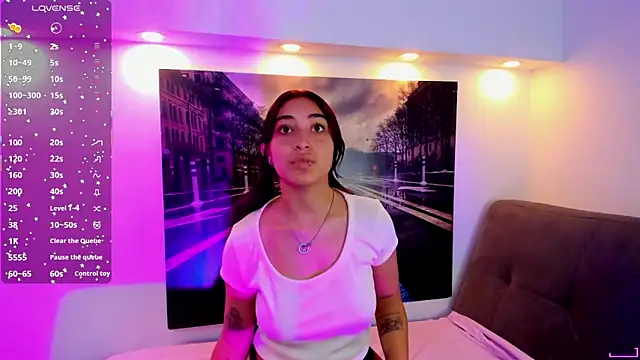 Nina-Mars online show from May 22, 2026, 4:23 pm