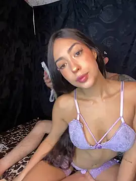 angelYtonny online show from June 28, 2026, 9:43 pm