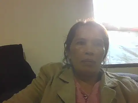 momshe2026 online show from May 25, 2026, 8:53 am
