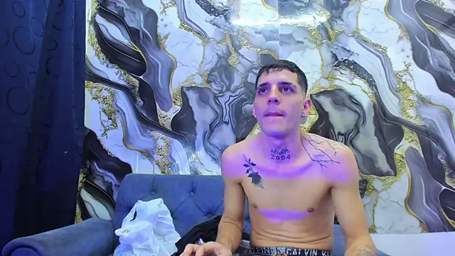 Snapshot of boy_max_latin chatting on June 7, 2026, 3:10 am boy max latin online show from June 7, 2026, 3:10 am
