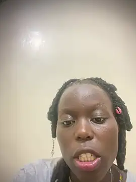 ebonycurvedass online show from June 15, 2026, 11:34 am