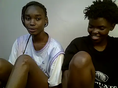 Vsexie online show from June 12, 2026, 5:01 pm