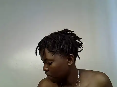 Angelqueen22 online show from June 7, 2026, 7:23 am