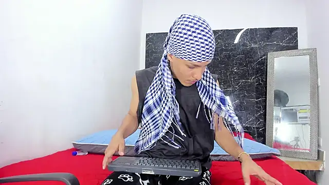 Camilo Contreras online show from May 26, 2026, 7:32 pm