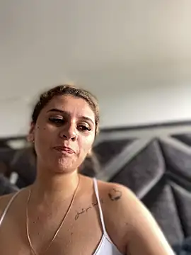 alison parkerrr26 online show from May 25, 2026, 6:47 pm