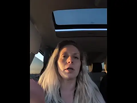 LexiAndPapi online show from May 26, 2026, 3:13 am
