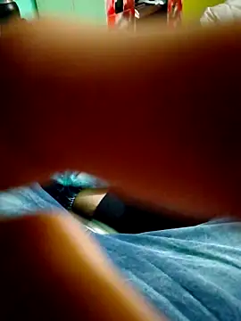 Emiiliaano online show from July 26, 2026, 5:04 am