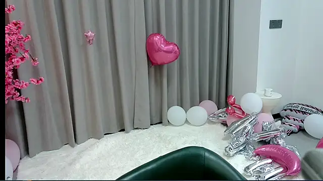 Snapshot of yan-0705 chatting on June 3, 2026, 11:13 am yan-0705 online show from June 3, 2026, 11:13 am