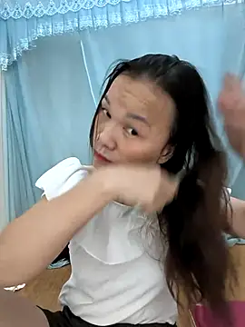Snapshot of Lye_lovely chatting on July 10, 2026, 12:52 pm Lye lovely online show from July 10, 2026, 12:52 pm