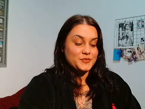 VenusRotten online show from June 15, 2026, 11:07 pm