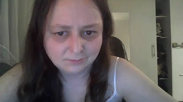 TaylorLovely online show from July 10, 2026, 8:22 pm