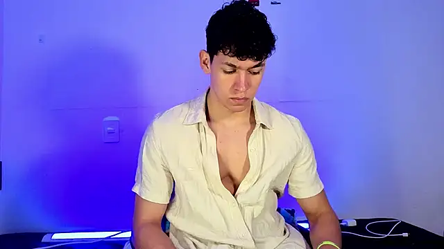 Luke Muscle online show from May 29, 2026, 12:58 pm