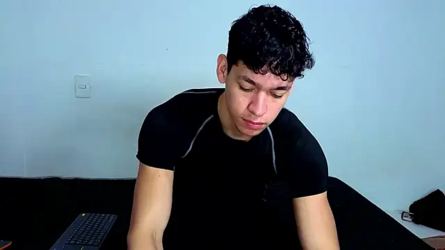 Luke Muscle online show from June 2, 2026, 1:13 pm