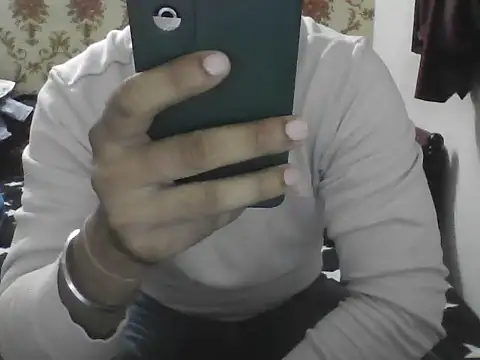 Snapshot of Nivan_7251_1 chatting on June 18, 2026, 6:23 pm Nivan 7251 1 online show from June 18, 2026, 6:23 pm