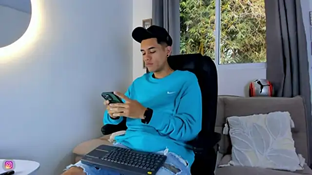 NickCopeer  online show from July 6, 2026, 12:57 pm