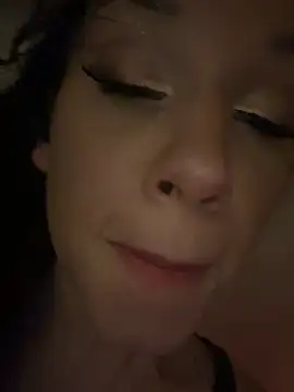 cynGoddess online show from May 28, 2026, 4:32 am
