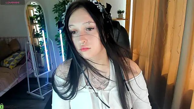 Emma-Blissa online show from July 5, 2026, 8:21 am