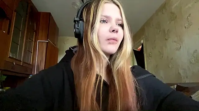 SusanaLeichty online show from May 24, 2026, 8:41 am