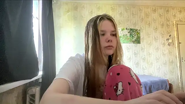 SusanaLeichty online show from July 13, 2026, 3:15 pm