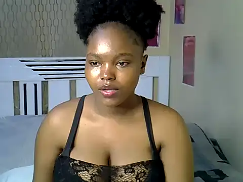 Lucydiva33 online show from May 27, 2026, 4:20 am