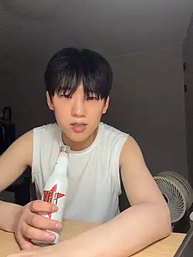 k-kinky online show from June 27, 2026, 6:02 pm