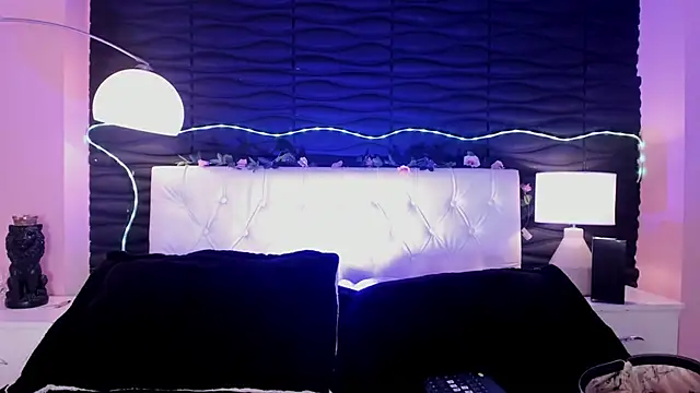 Natasha Nassty online show from June 25, 2026, 8:46 pm